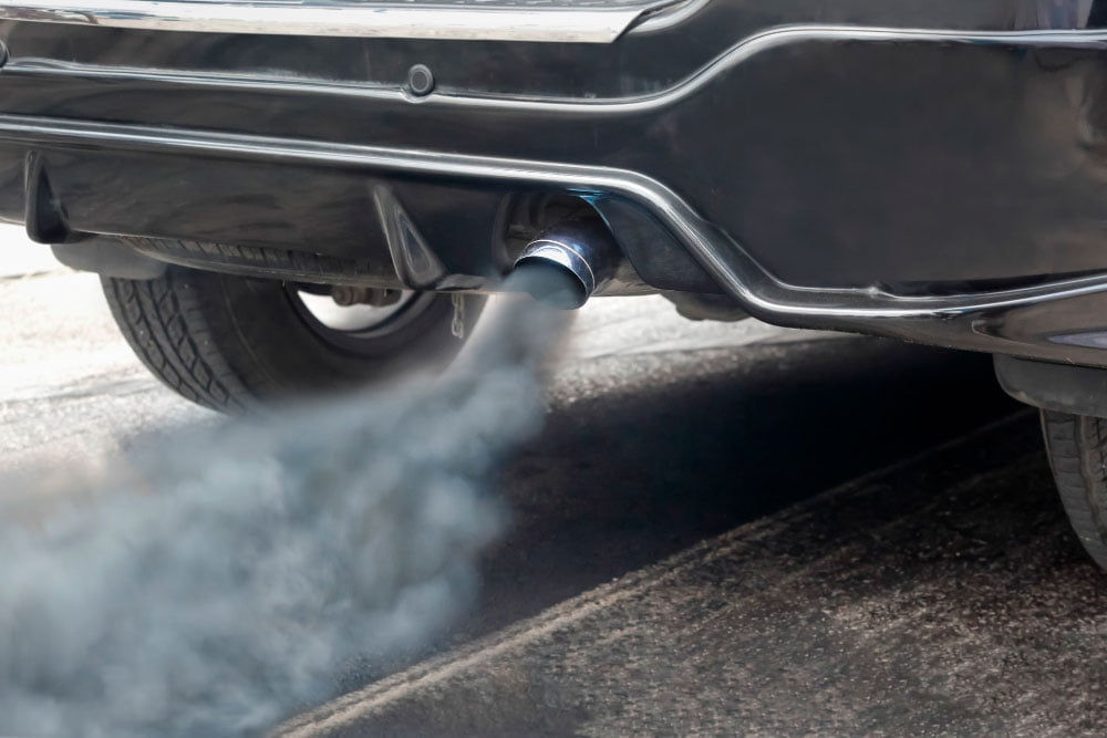 Humo del coche